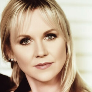 Kristin Hersh (Throwing Muses / 50FootWave) + Kristy Thirsk (Rose Chronicles) = Kristyn Thershk